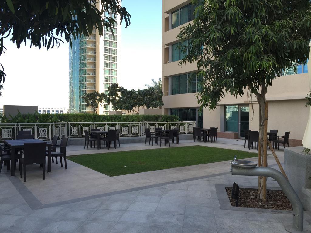 Espace Holiday Home 29 Boulevard, Downtown Дубай Номер фото